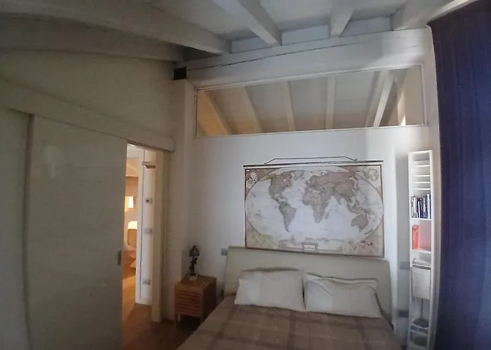 Lejlighed Shangri La - Two Bedroom Mansard *