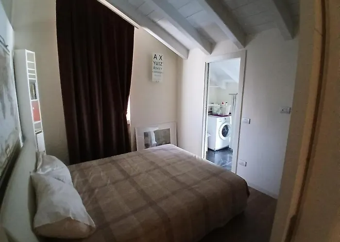 Апартаменты Shangri La - Two Bedroom Mansard *