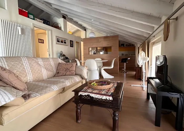 Shangri La - Two Bedroom Mansard Апартаменты *